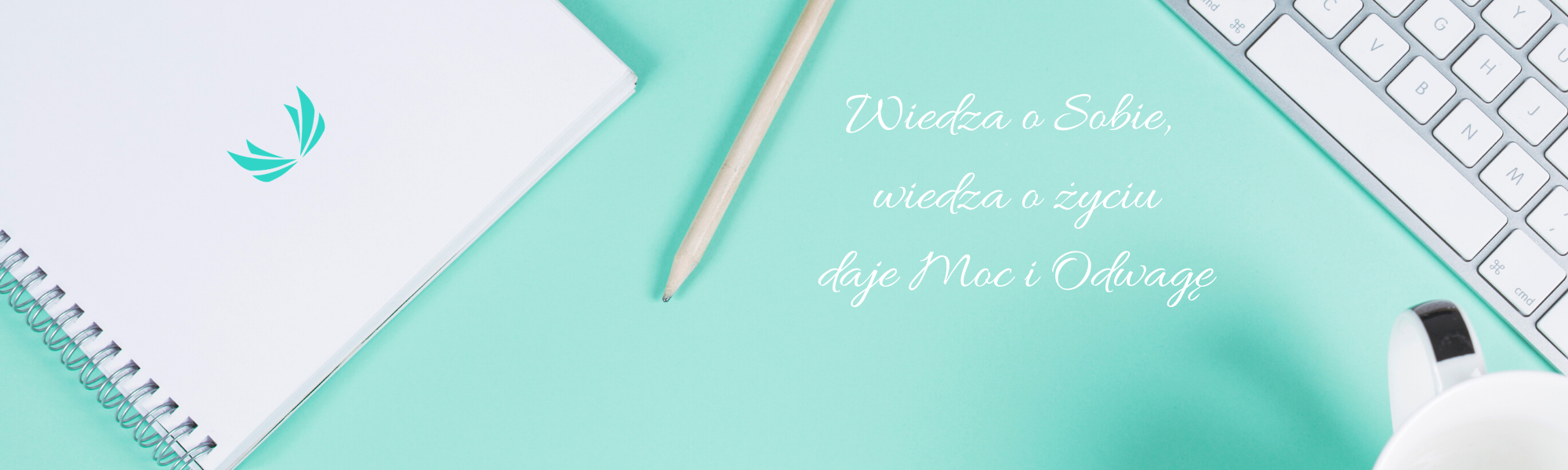 Zdjęcie notes, ołówek, klawiatura